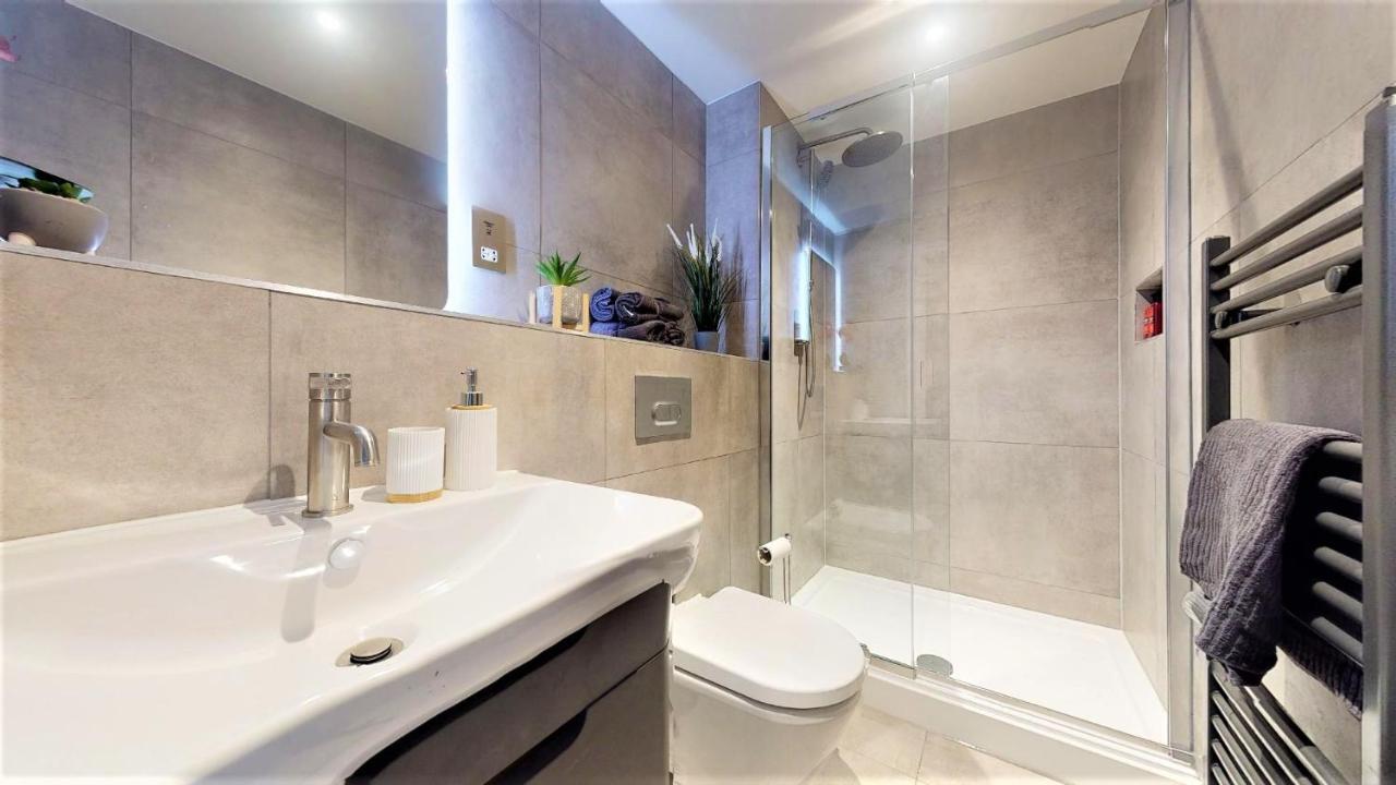 Luxurious 2 bed apartment York Extérieur photo